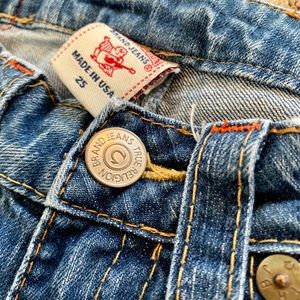 True Religion jeans DAMAGED